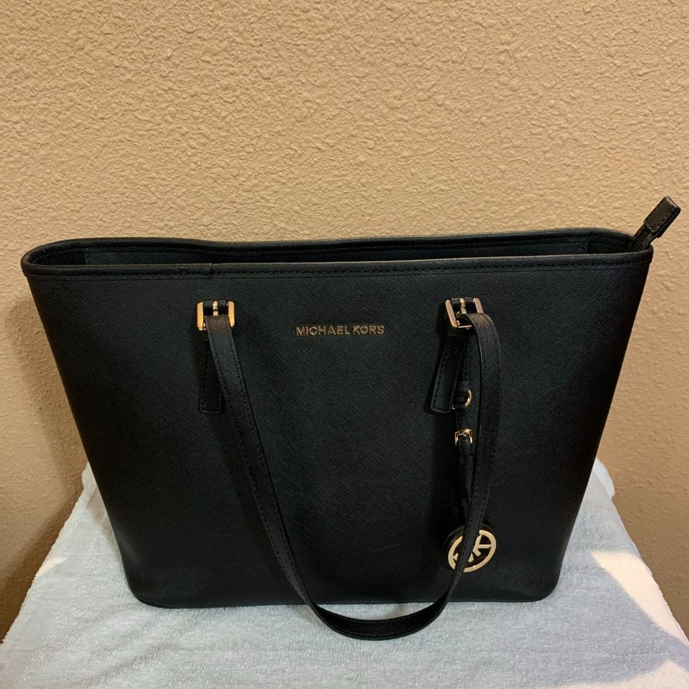 Michael Kors Jet Set Travel Tote
